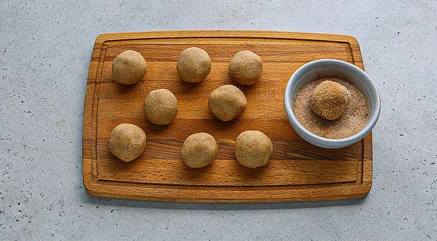 Сэндвичи из печенья с яблоками и мороженым: шаг 4