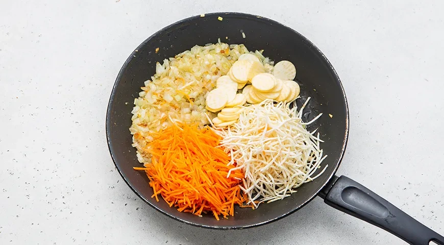 Щи монастырские с грибами: шаг 4