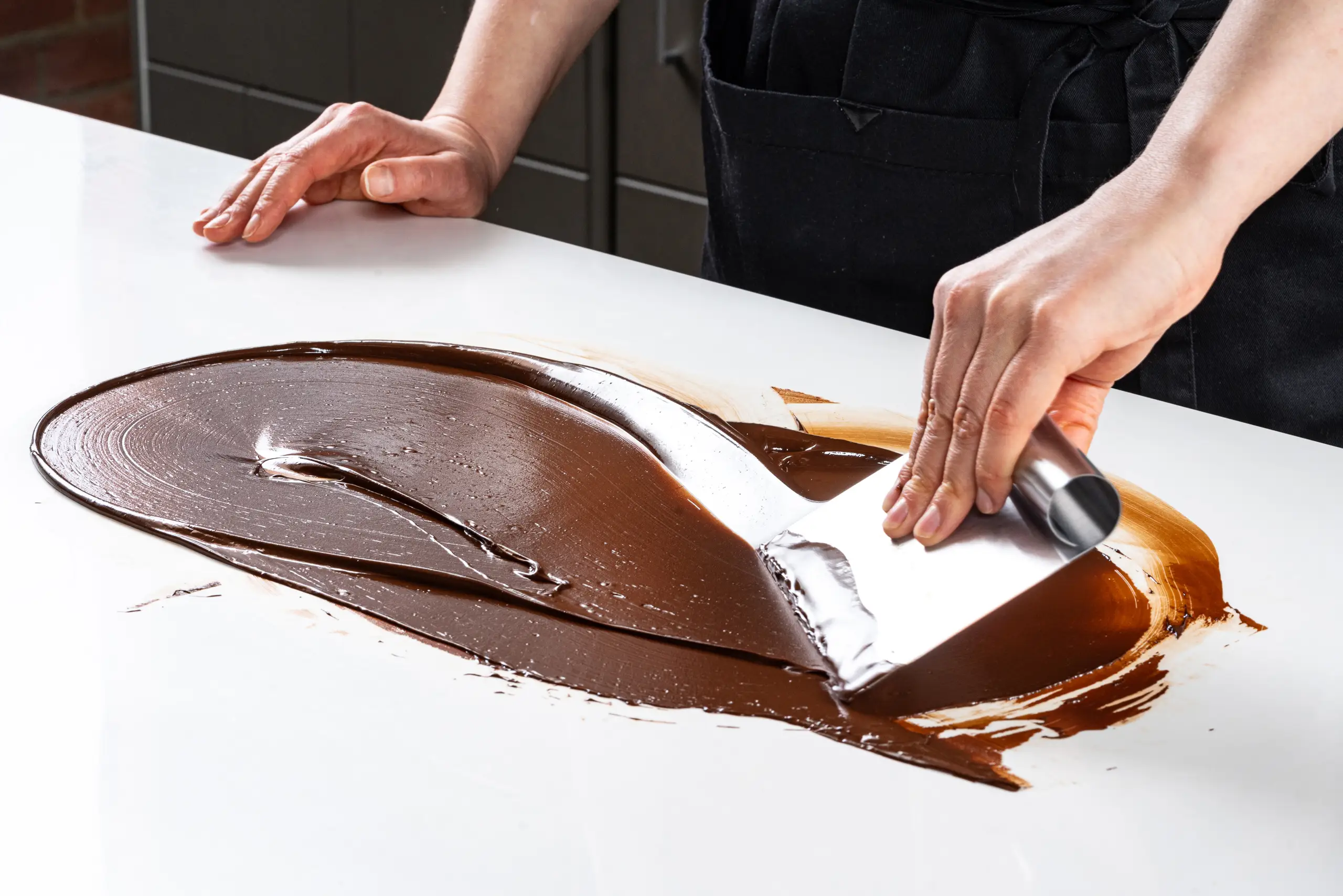 Шаг 4: Шоколадные пасхальные яйца