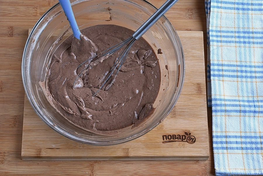 Шаг 4: Шоколадный пирог без яиц