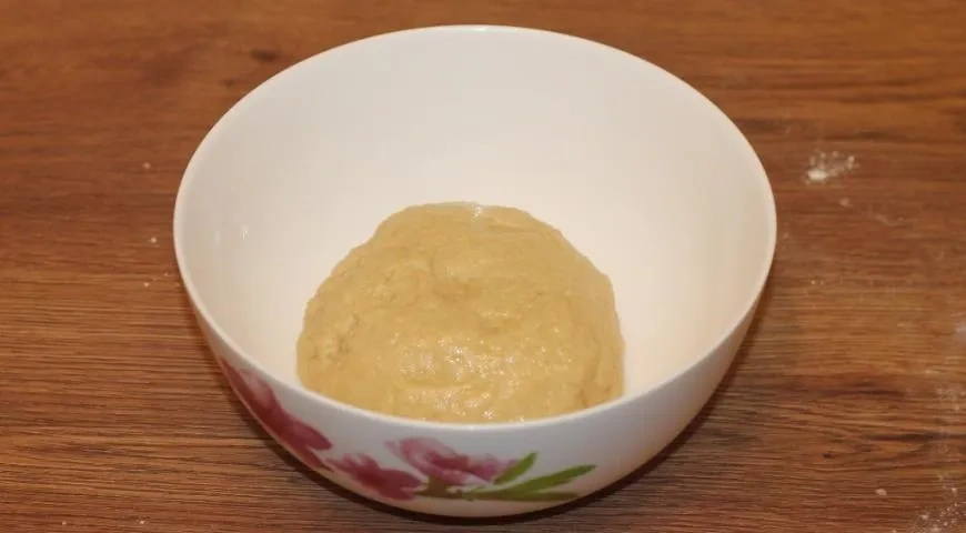 Слоеный пирог с малиновым джемом Махеевъ к 8 марта: шаг 4