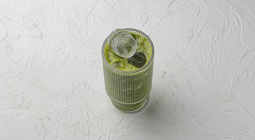 Смузи из огурца и зелени «Зеленая Мэри»: шаг 4