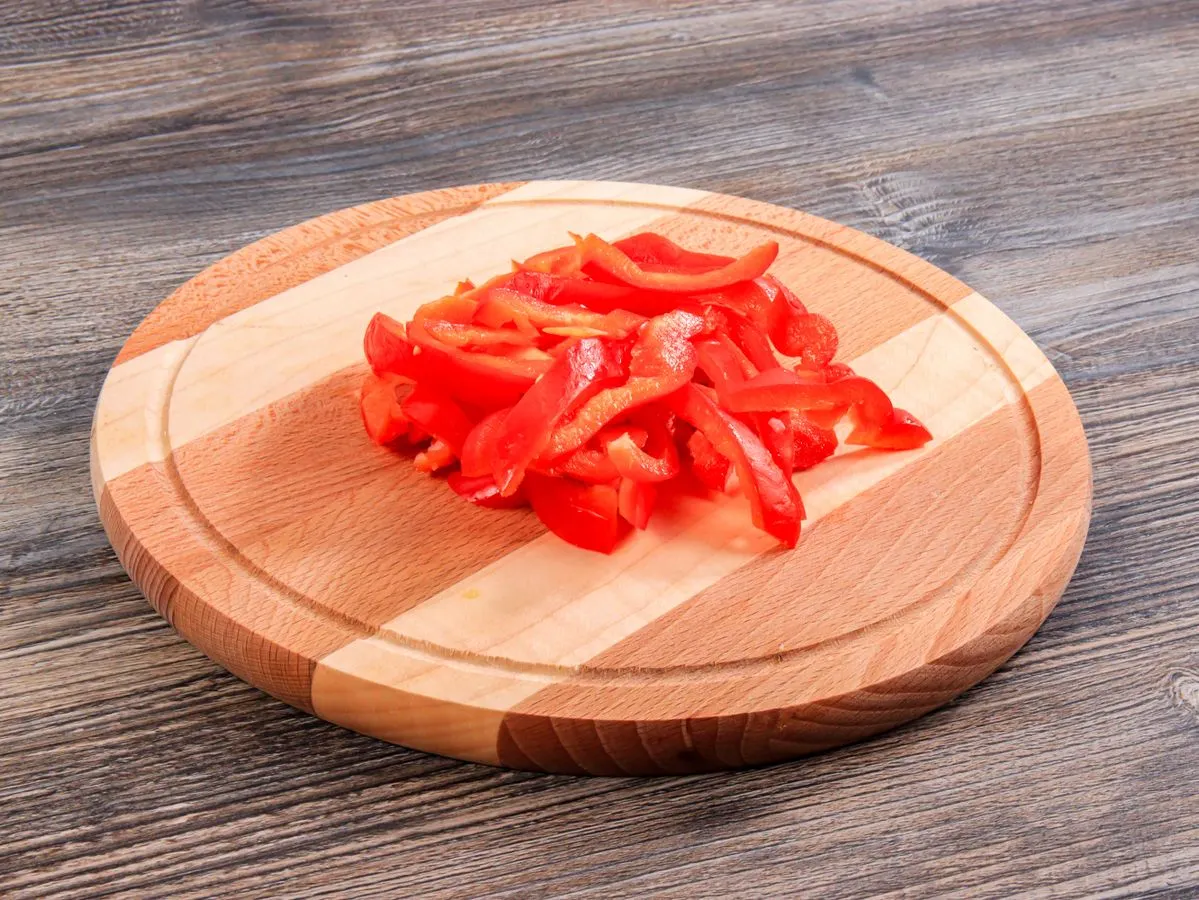 Шаг 4: Соба с курицей и сладким перцем