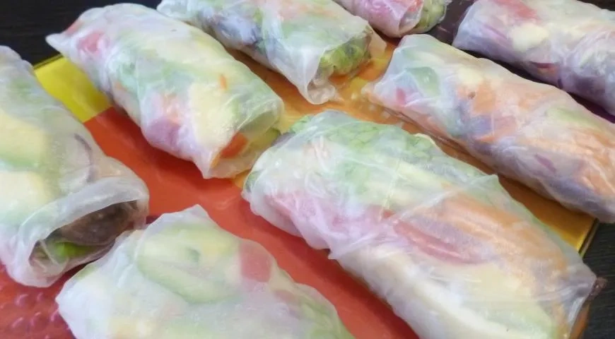 Спринг-роллы с авокадо и желудочками индейки: шаг 4