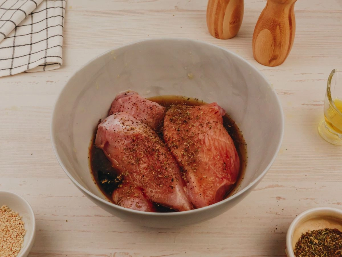 Шаг 4: Стейк из индейки в соусе терияки, запеченный в духовке