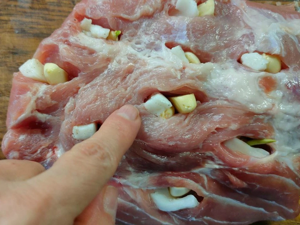 Шаг 4: Свинина в духовке с грибной подливкой