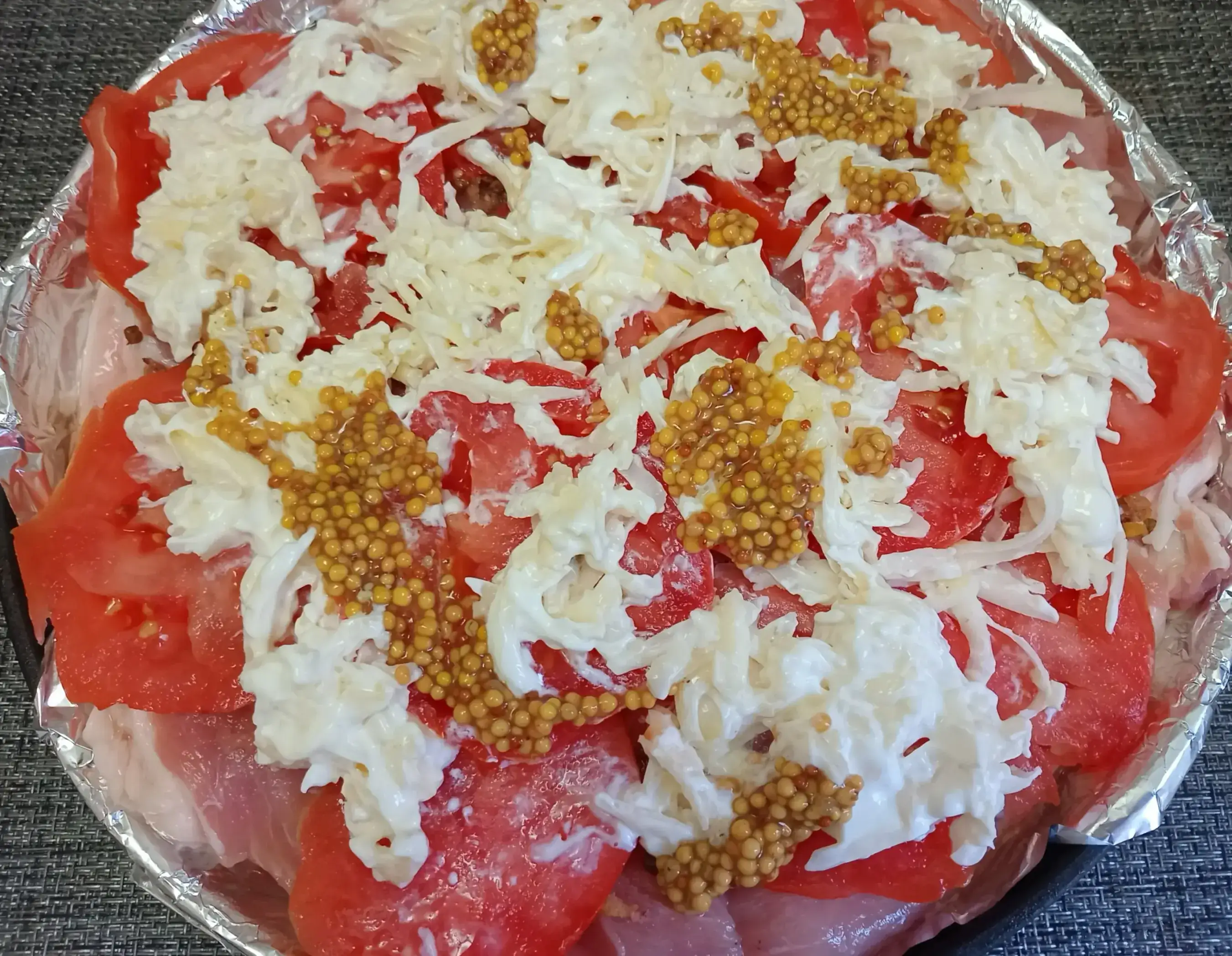 Свинина запечённая под помидорами: шаг 4