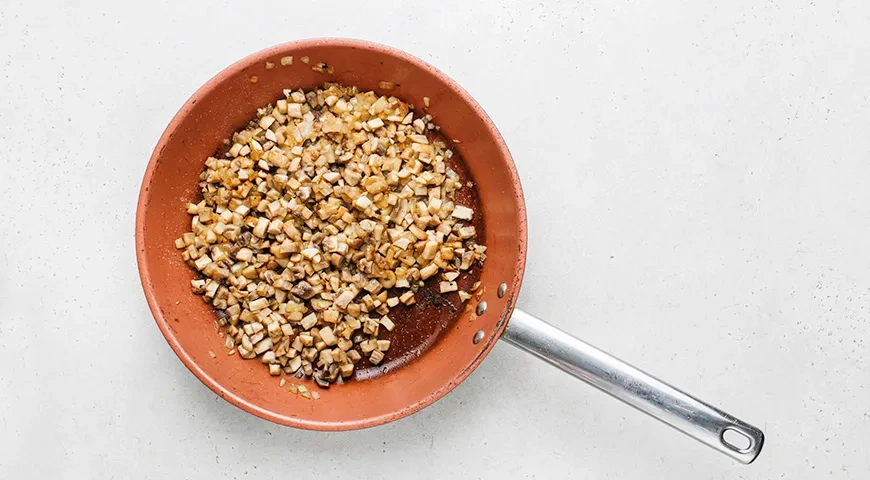 Свинина, запеченная в слоеном тесте: шаг 4