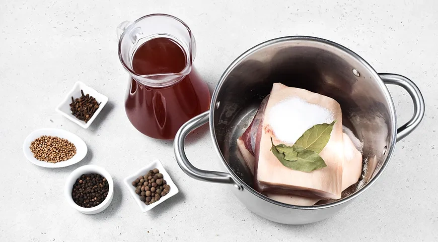 Свиные щечки в луковой шелухе: шаг 4