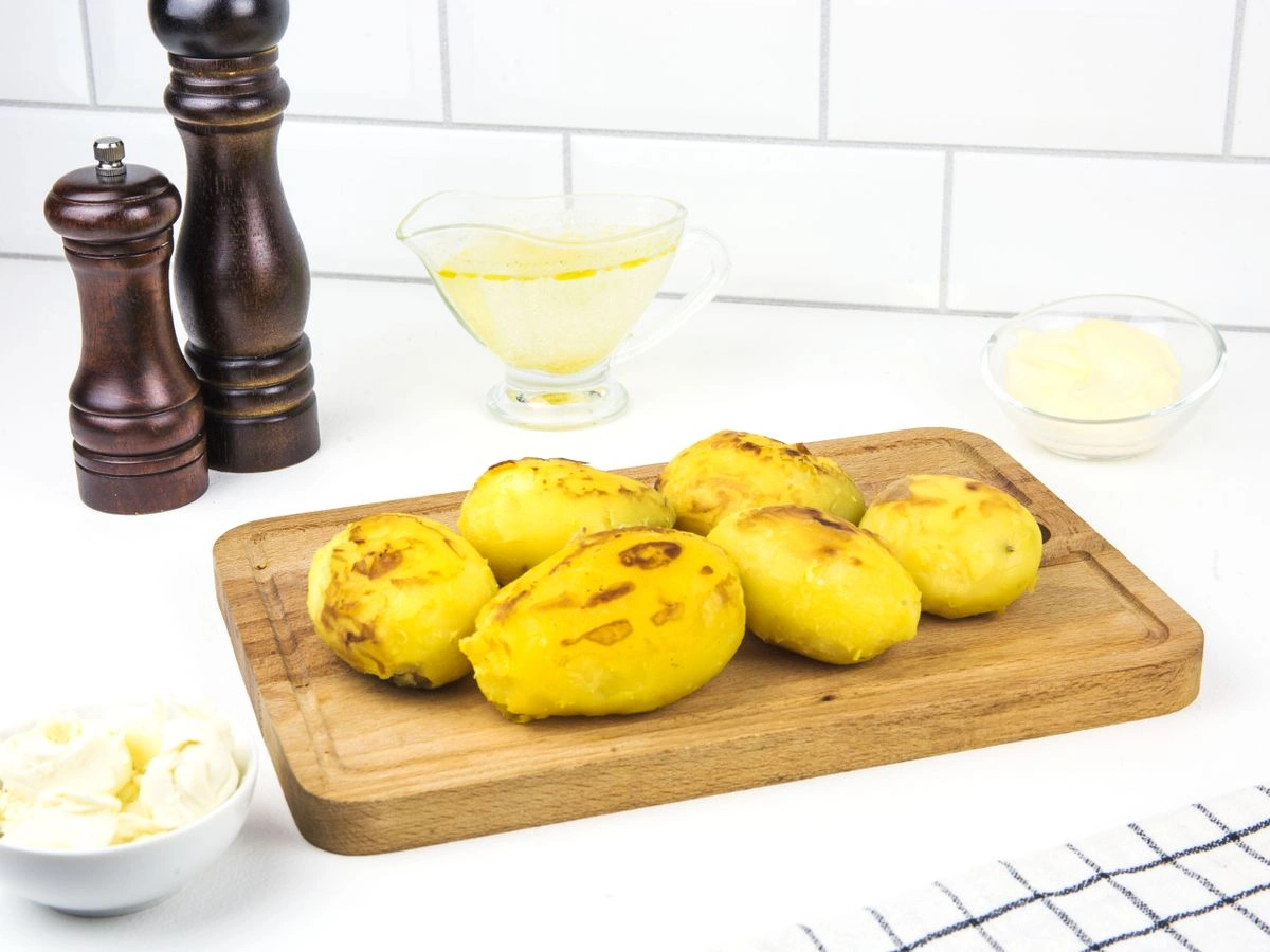 Шаг 4: Сырный суп с запеченным картофелем