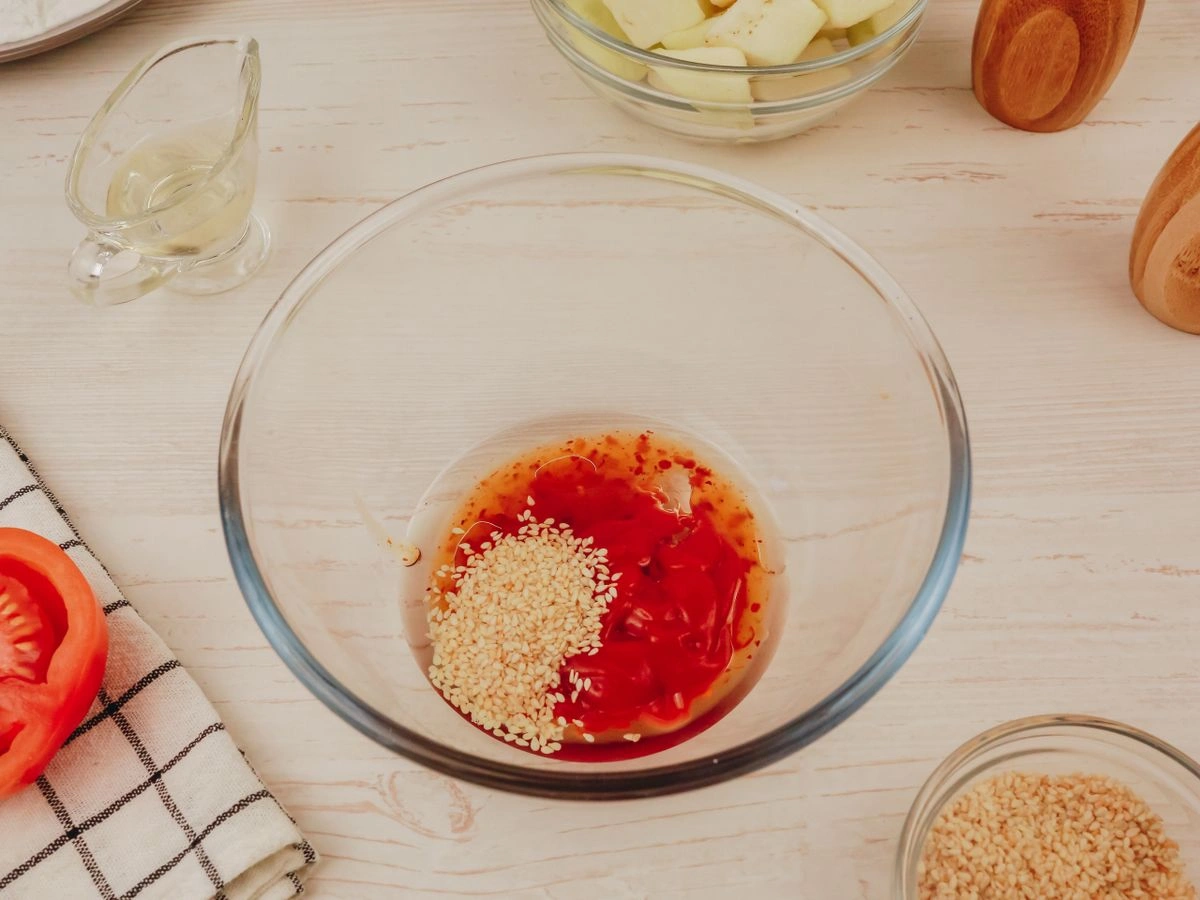 Шаг 4: Теплый салат с хрустящими баклажанами