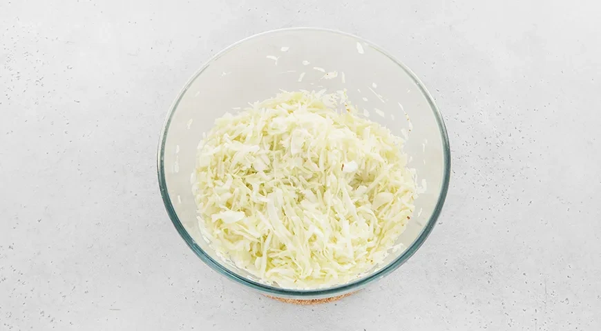 Тушеная капуста в микроволновке: шаг 4