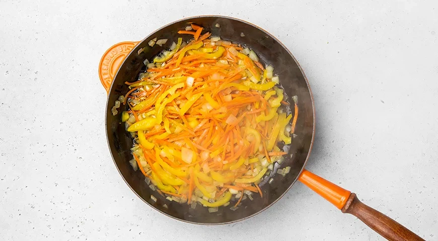 Тушеная пекинская капуста: шаг 4