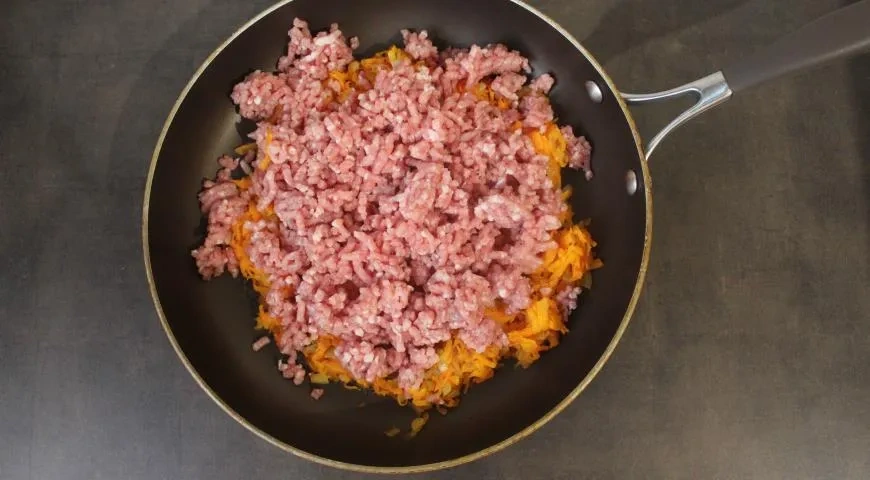 Тушеный рис с фаршем: шаг 4