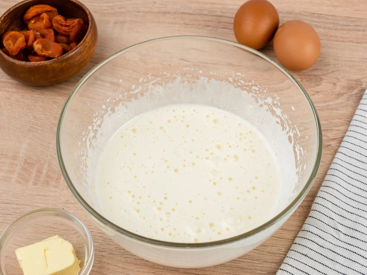 Шаг 4: Творожная запеканка с курагой