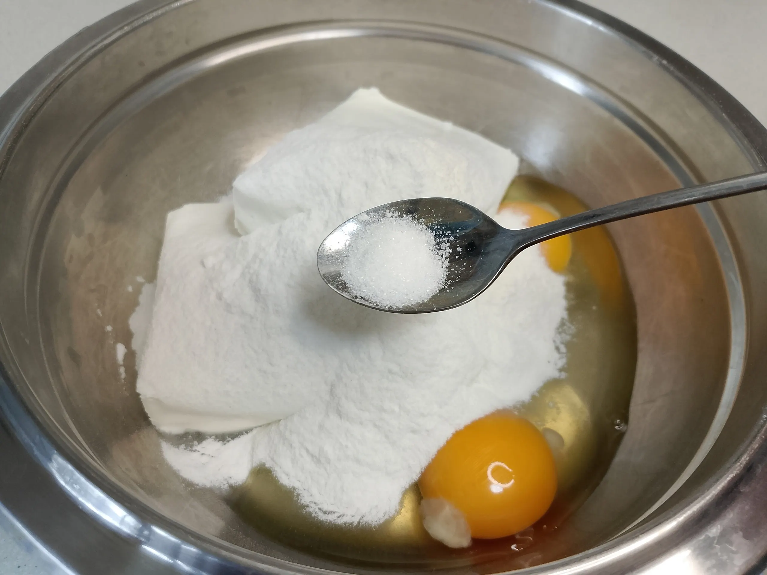 Шаг 4: Творожная запеканка с яблоками