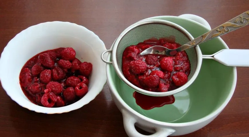 Творожная заварная пасха с малиной: шаг 4