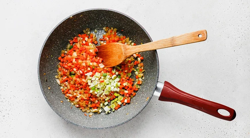 Тяхан с курицей и овощами: шаг 4