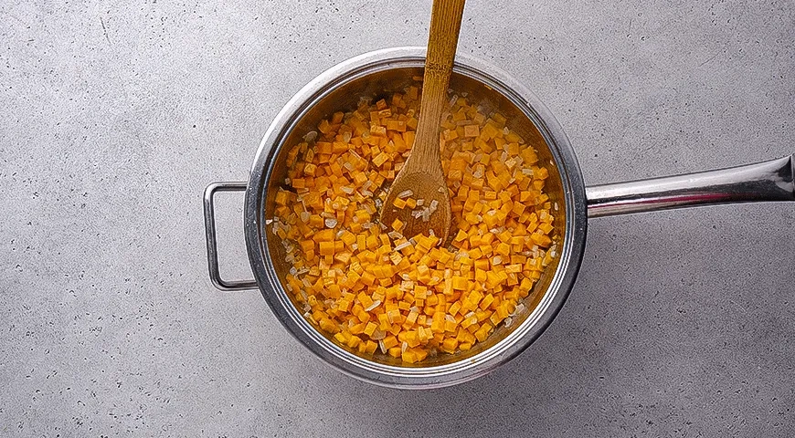 Тыквенное рагу с мини-пельменями: шаг 4