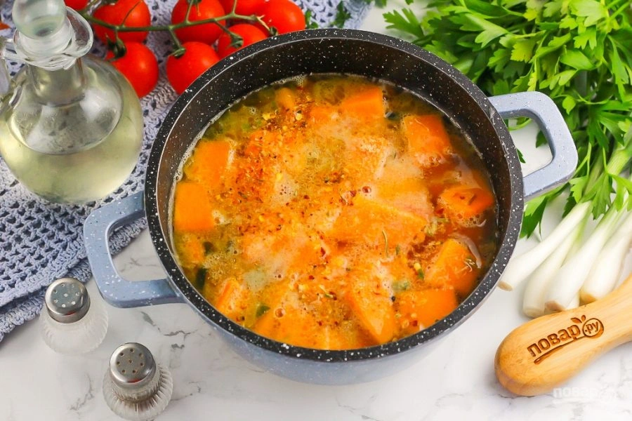 Шаг 4: Тыквенный суп с креветками