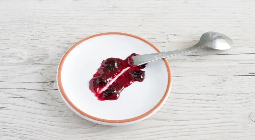 Варенье из черной смородины на зиму: шаг 4