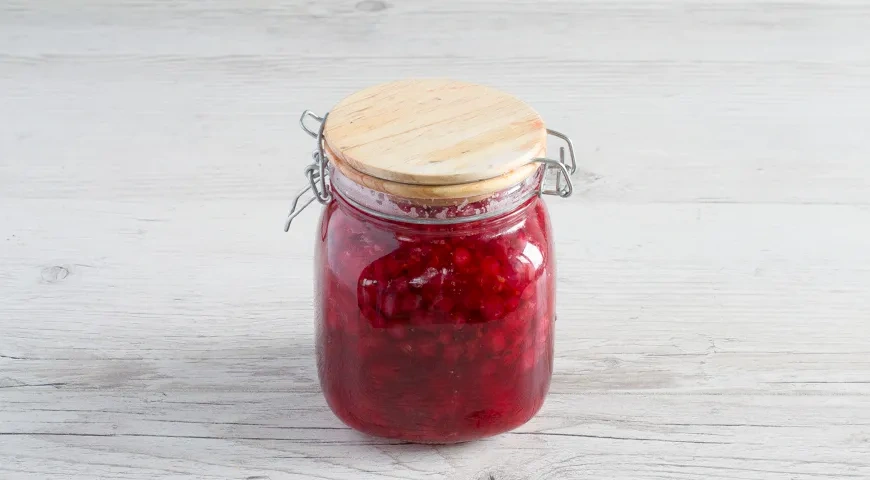 Варенье из красной смородины на зиму: шаг 4