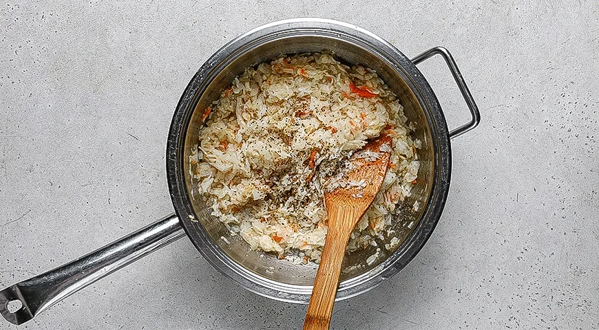 Вареники с квашеной капустой: шаг 4