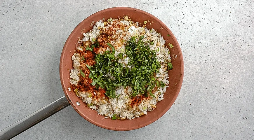 Веганские голубцы с рисом и орехами: шаг 4