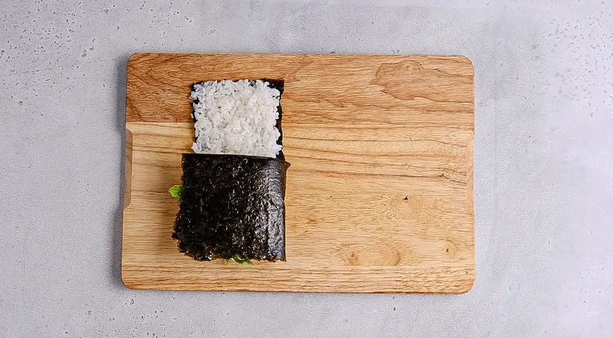 Японский рисовый сэндвич «Онигиразу» с сыром и ветчиной: шаг 4