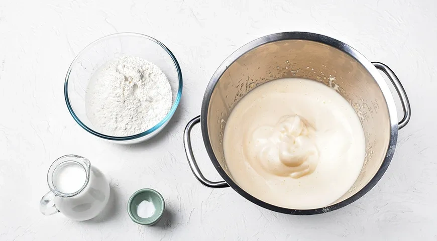 Заливной пирог на кефире с курицей и картошкой: шаг 4