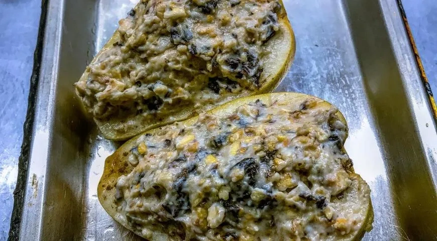 Запеченная груша с орехами и сыром маскарпоне: шаг 4