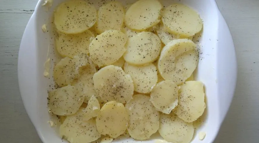 Запеканка из баклажанов и молодого картофеля: шаг 4