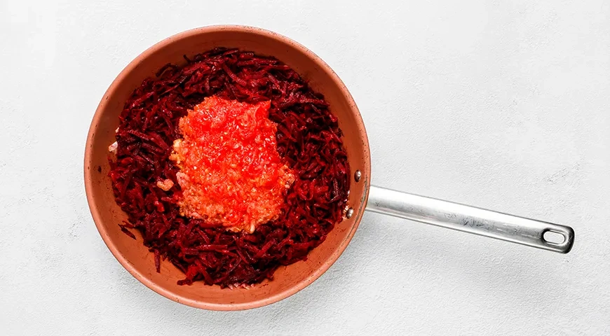 Жареная икра из свеклы на сковороде: шаг 4