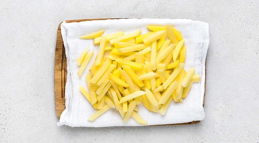 Жареная картошка на сливочном масле, с паприкой: шаг 4