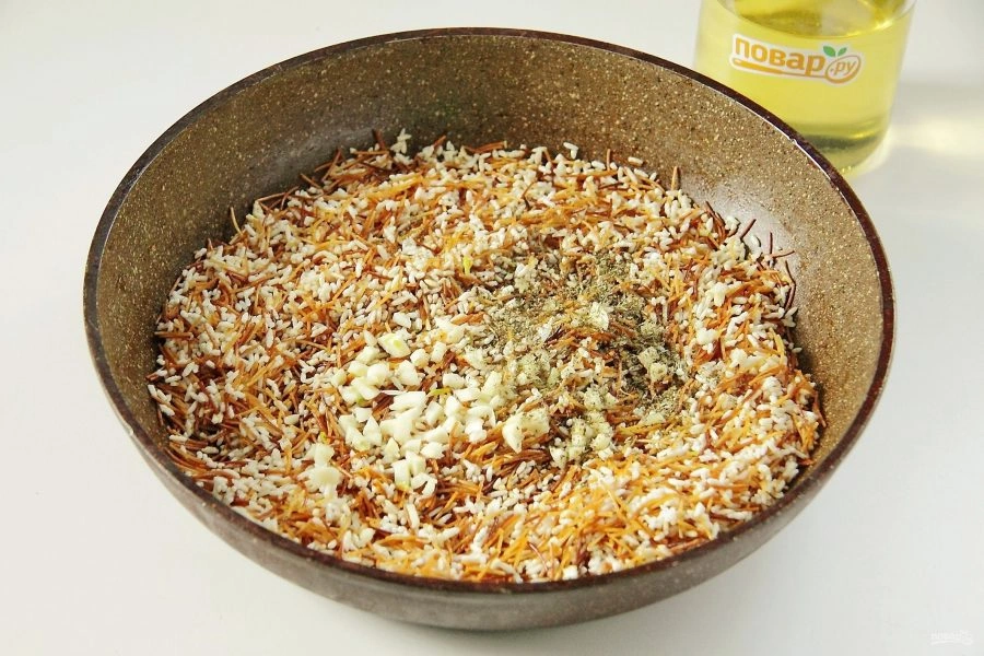 Шаг 4: Жареная вермишель с рисом