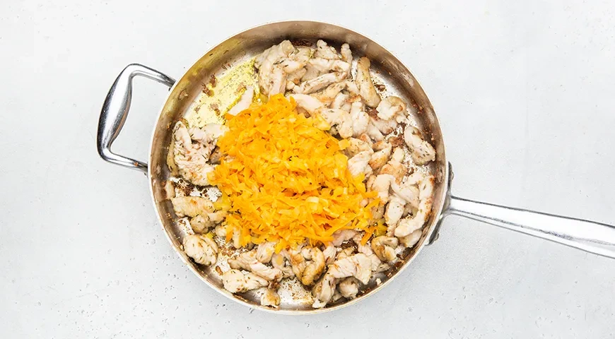 Бефстроганов из индейки в сливочно-томатном соусе: шаг 5