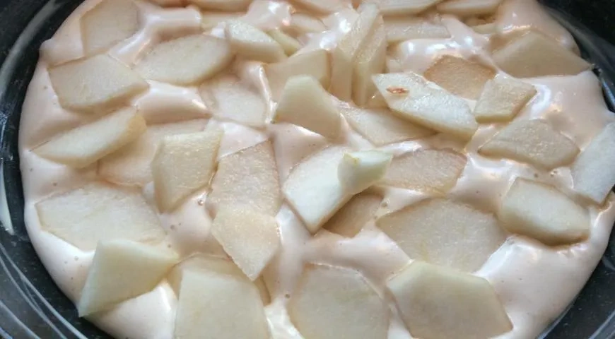 Бисквит с грушей: шаг 5