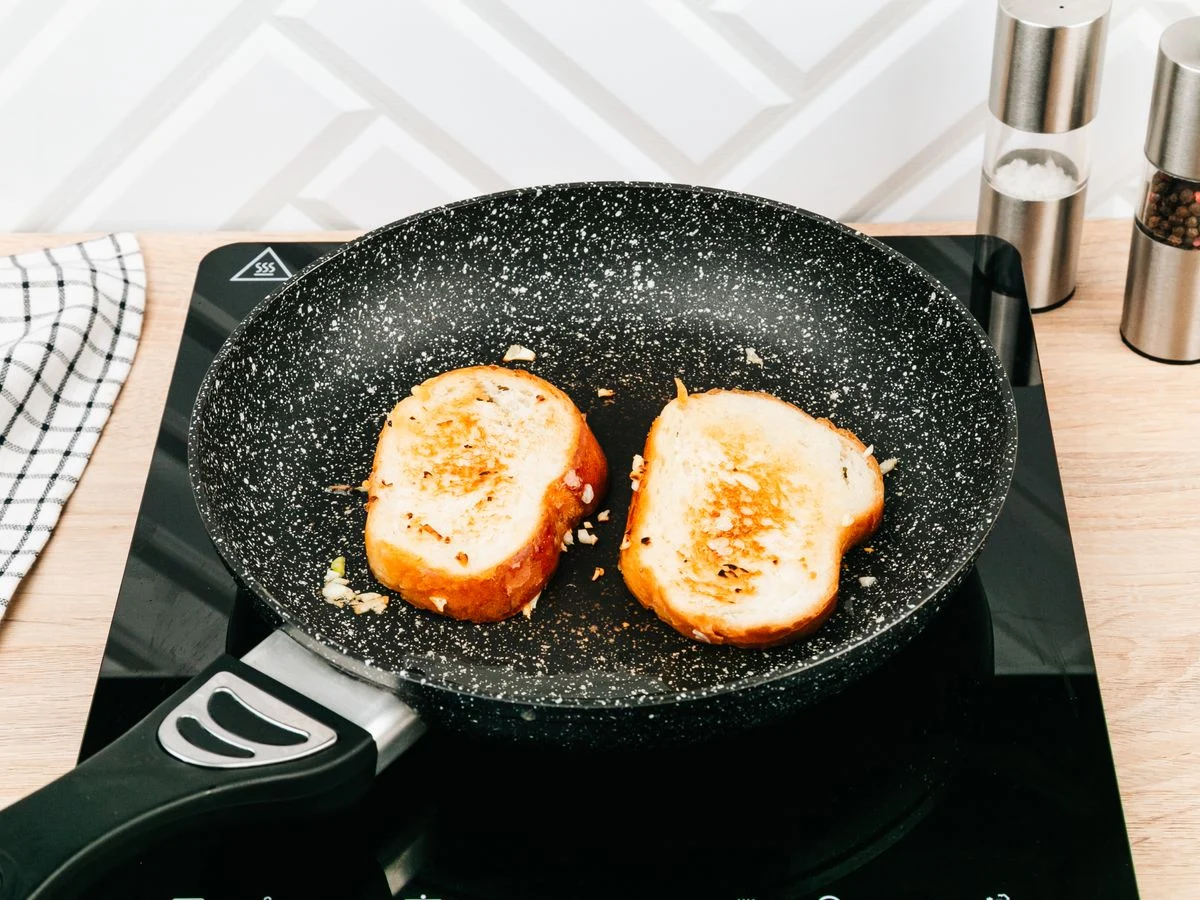 Шаг 5: Брускетта с лососем и песто