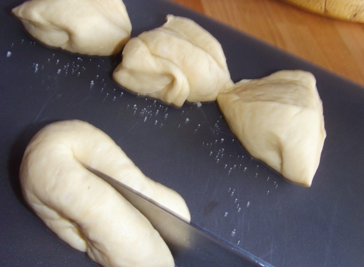 Шаг 5: Булочки сердечки с сахаром