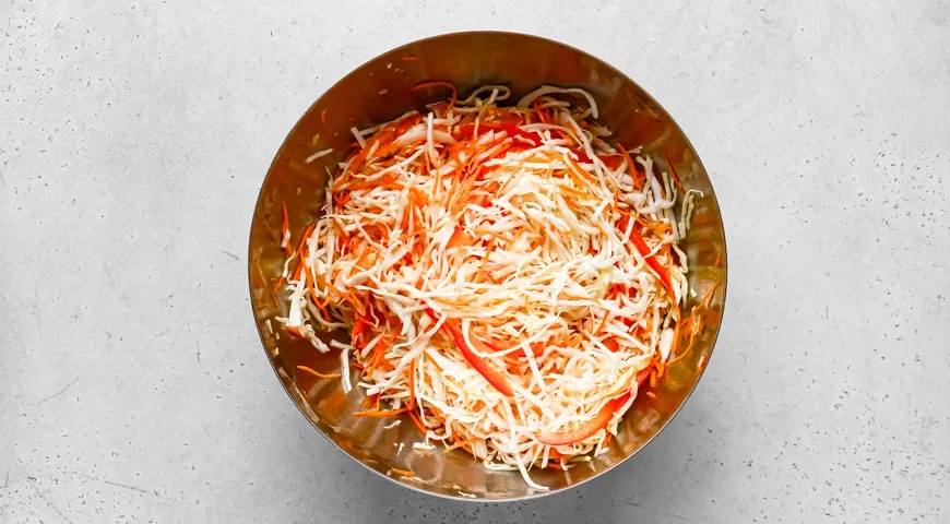 Быстрая маринованная капуста с перцем: шаг 5