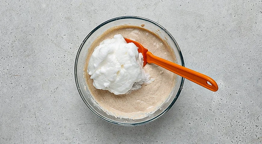 Цельнозерновые вафли с арахисовой пастой, ягодами и мороженым: шаг 5