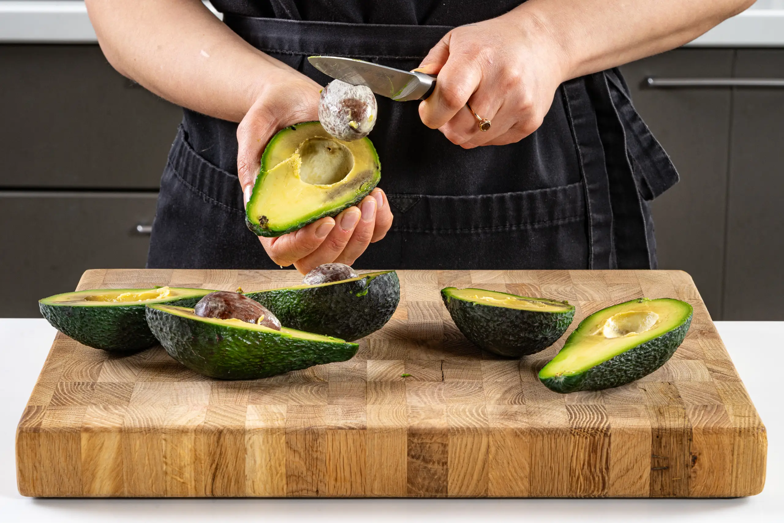 Шаг 5: Чизкейк из авокадо без выпечки