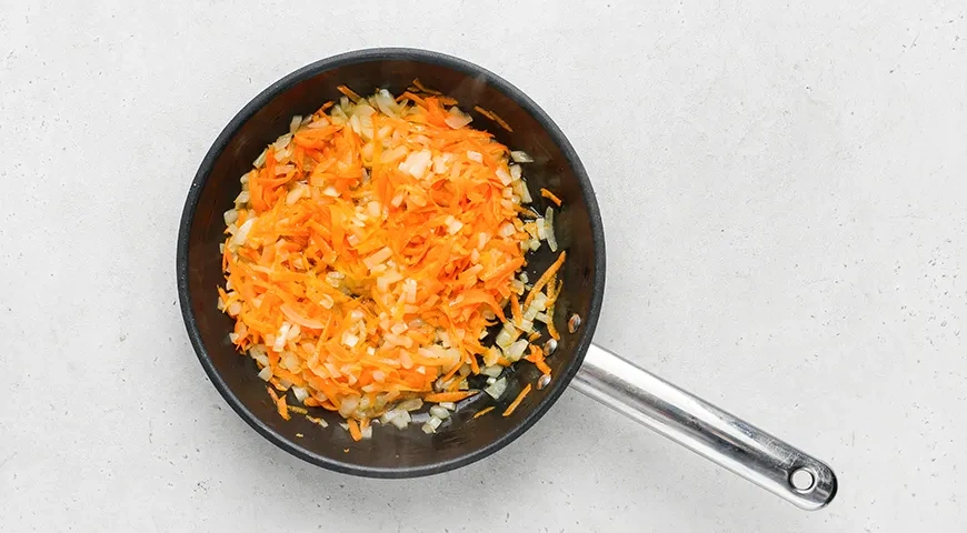 Домашние щи с капустой, мясом и молоком: шаг 5