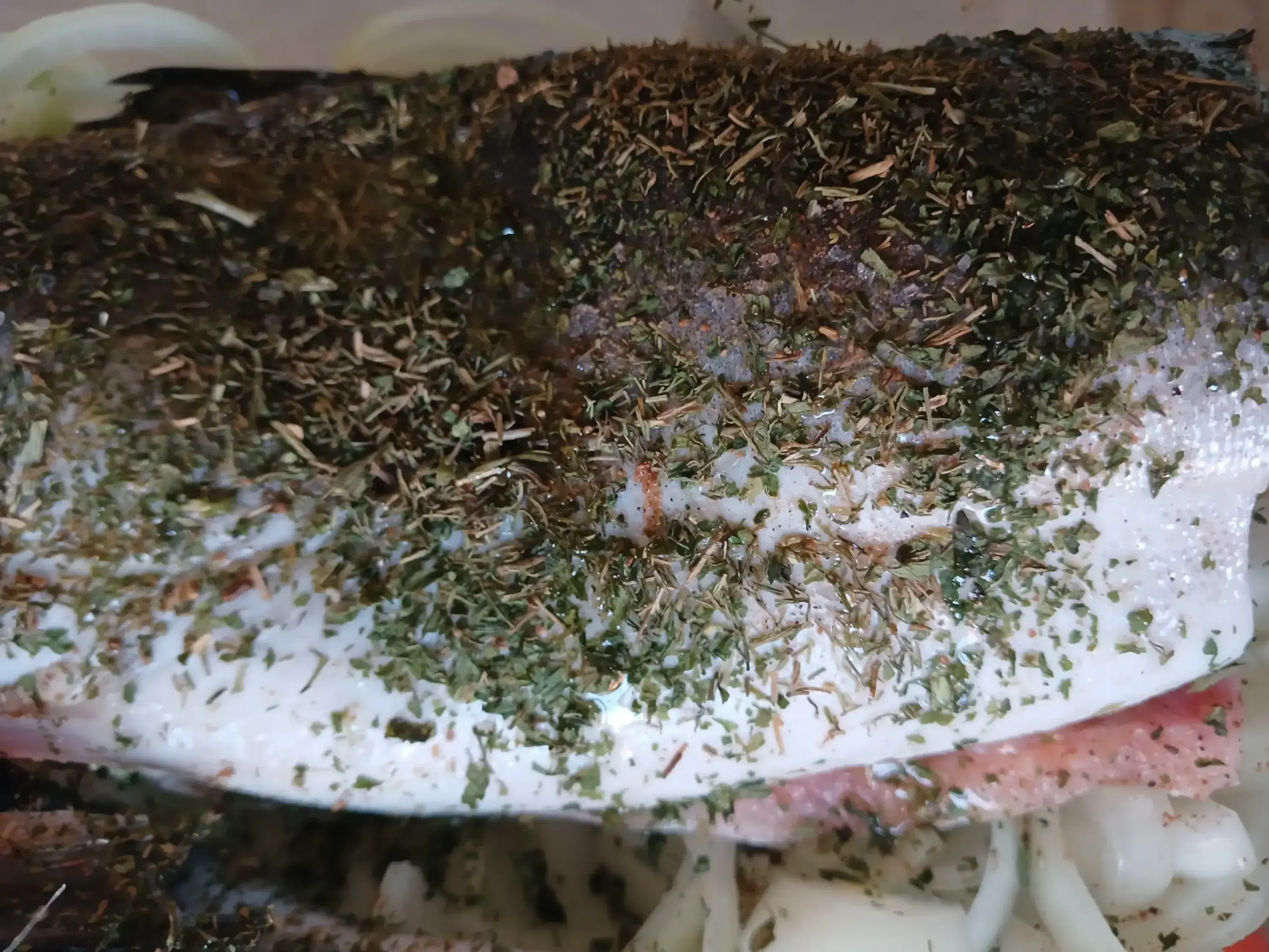 Горбуша с мускатным орехом и травами: шаг 5