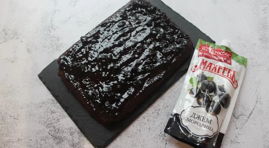 Грядка «Махеевъ» с клубникой к 14 февраля: шаг 5