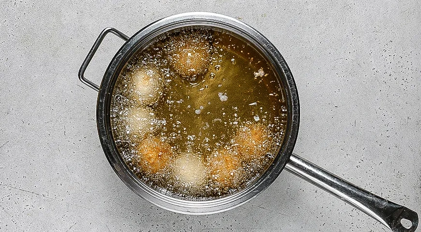 Хрустящие шарики с квашеной капустой и фаршем: шаг 5