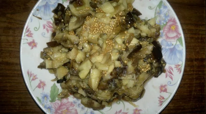 Вкусная икра из баклажанов: шаг 5