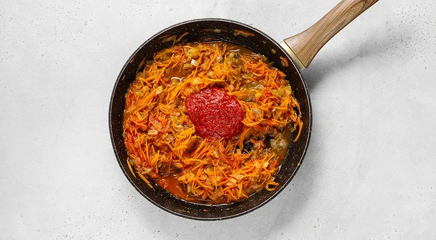 Икра из соленых огурцов и моркови: шаг 5