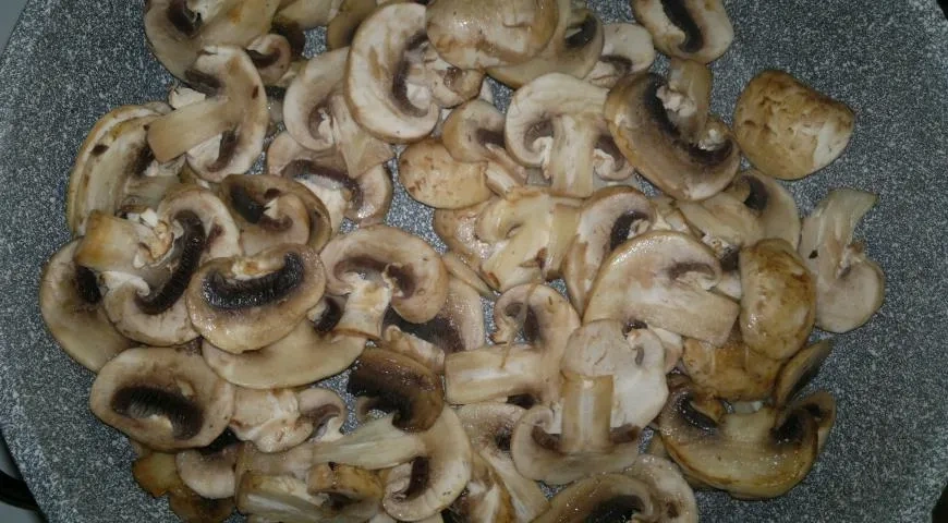 Кабачки с грибами: шаг 5