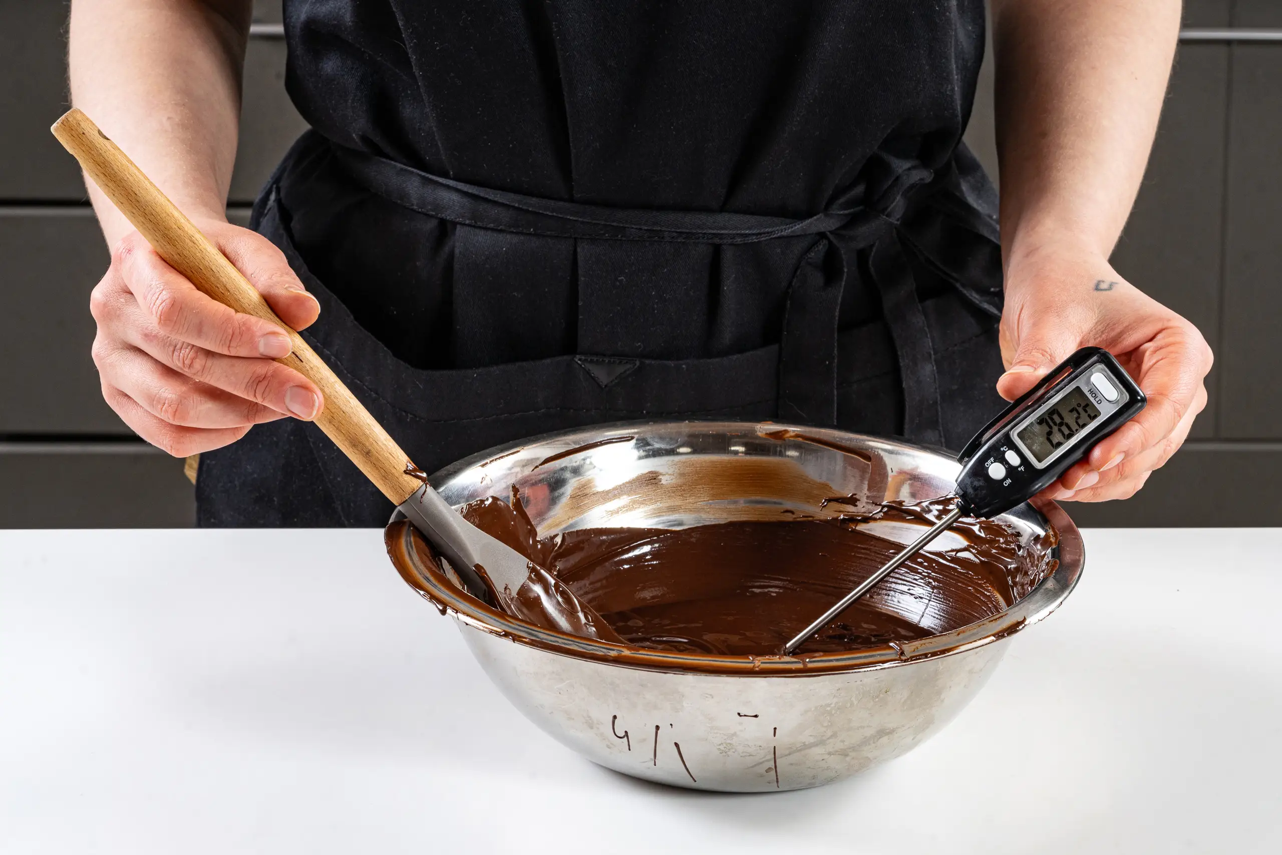 Шаг 5: Как темперировать шоколад